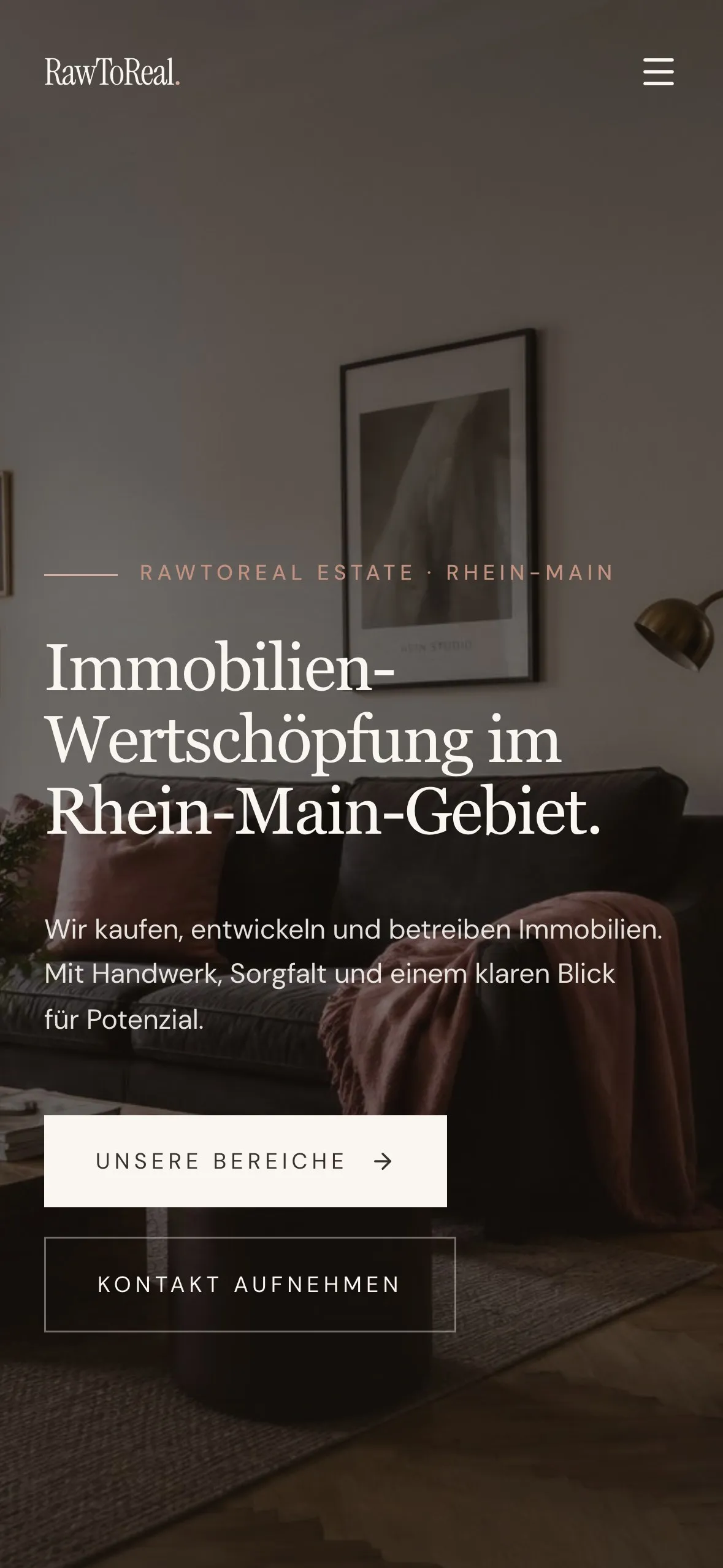 Startseite von RawToReal Estate am Handy